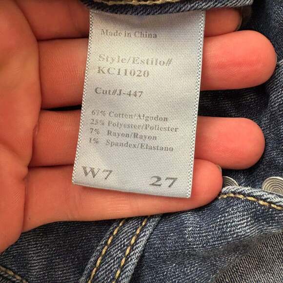 KanCan Medium Wash still  Distressed Skinny Jeans - Picture 3 of 5